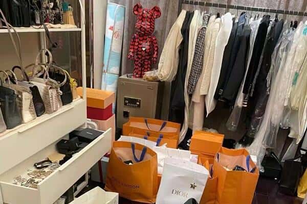 盐城市建湖回收一线品牌衣服